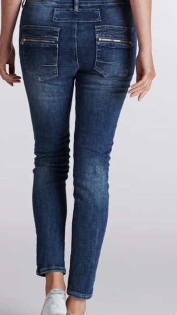Dark Wash Jean with Back Zip Pockets