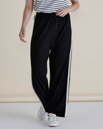 Evelyn Wide Leg Jogger -Black